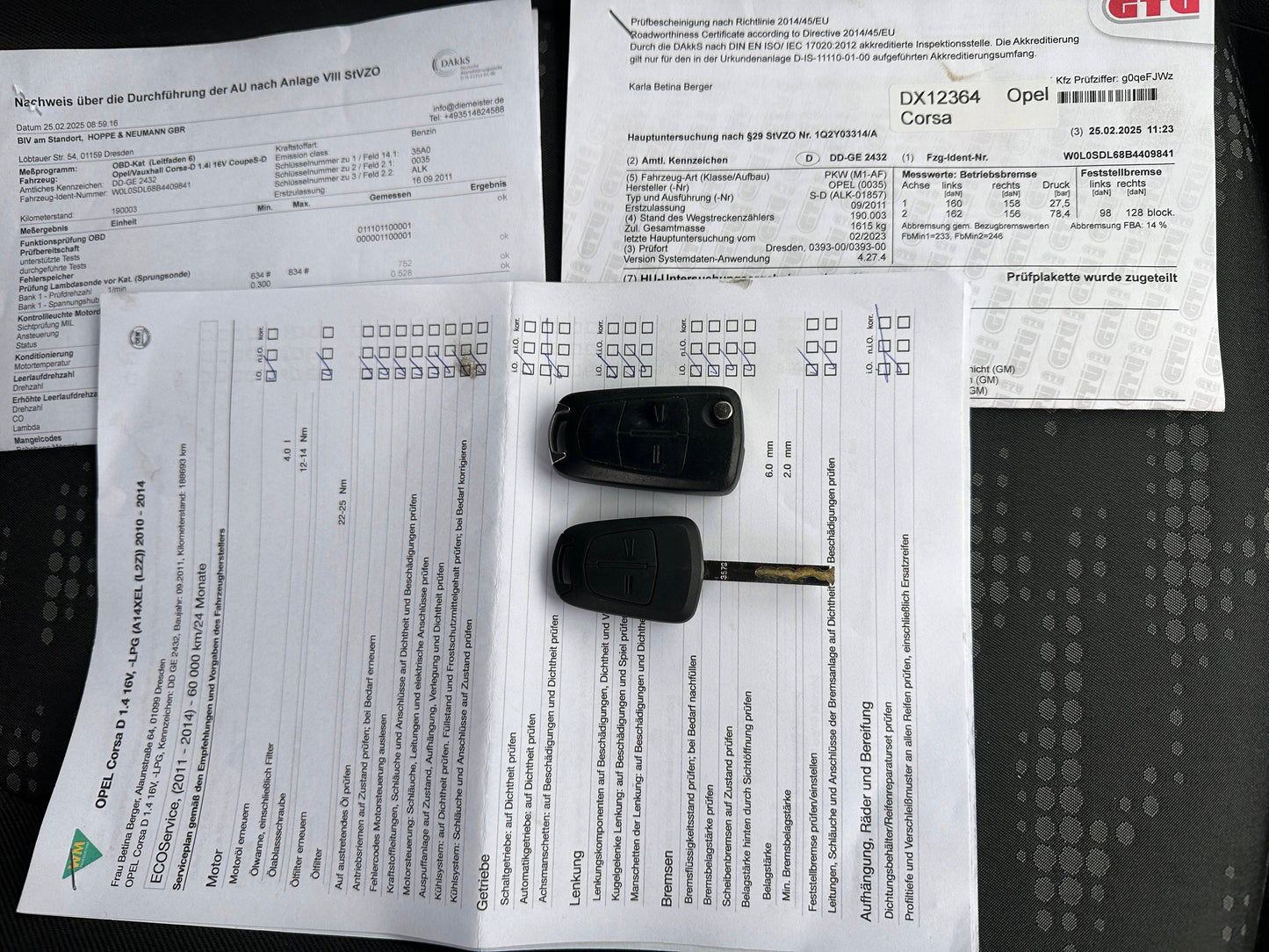 Opel Corsa D 1.4i 87 CP | AN 2011 EURO 5 | CLIMĂ | Senzori Parcare | CASH sau RATE | Garantie | Livrare