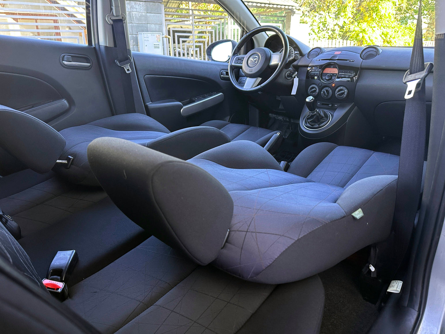 Mazda 2 1.6D 95 CP | 2011 EURO 5 | RATE | Garantie | Livrare GRATUITĂ