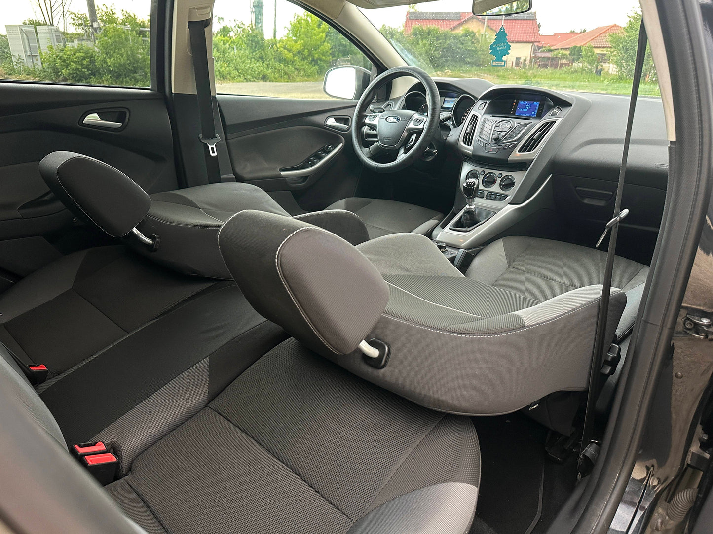 Ford Focus 1.6 TDCI 115 CP | AN 2012 EURO 5 | Climă | Senzori parcare | Încălzire în scaune | CASH sau RATE | Garantie | Livrare