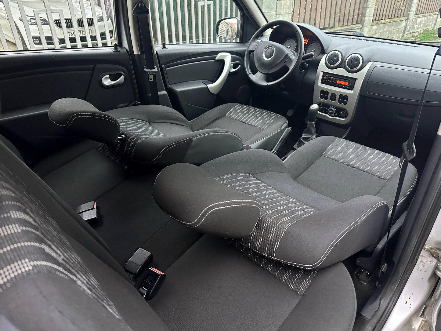 Dacia Sandero 1.2i 75 CP | 2011 EURO 5 | RATE | Garanție | Livrare GRATUITĂ