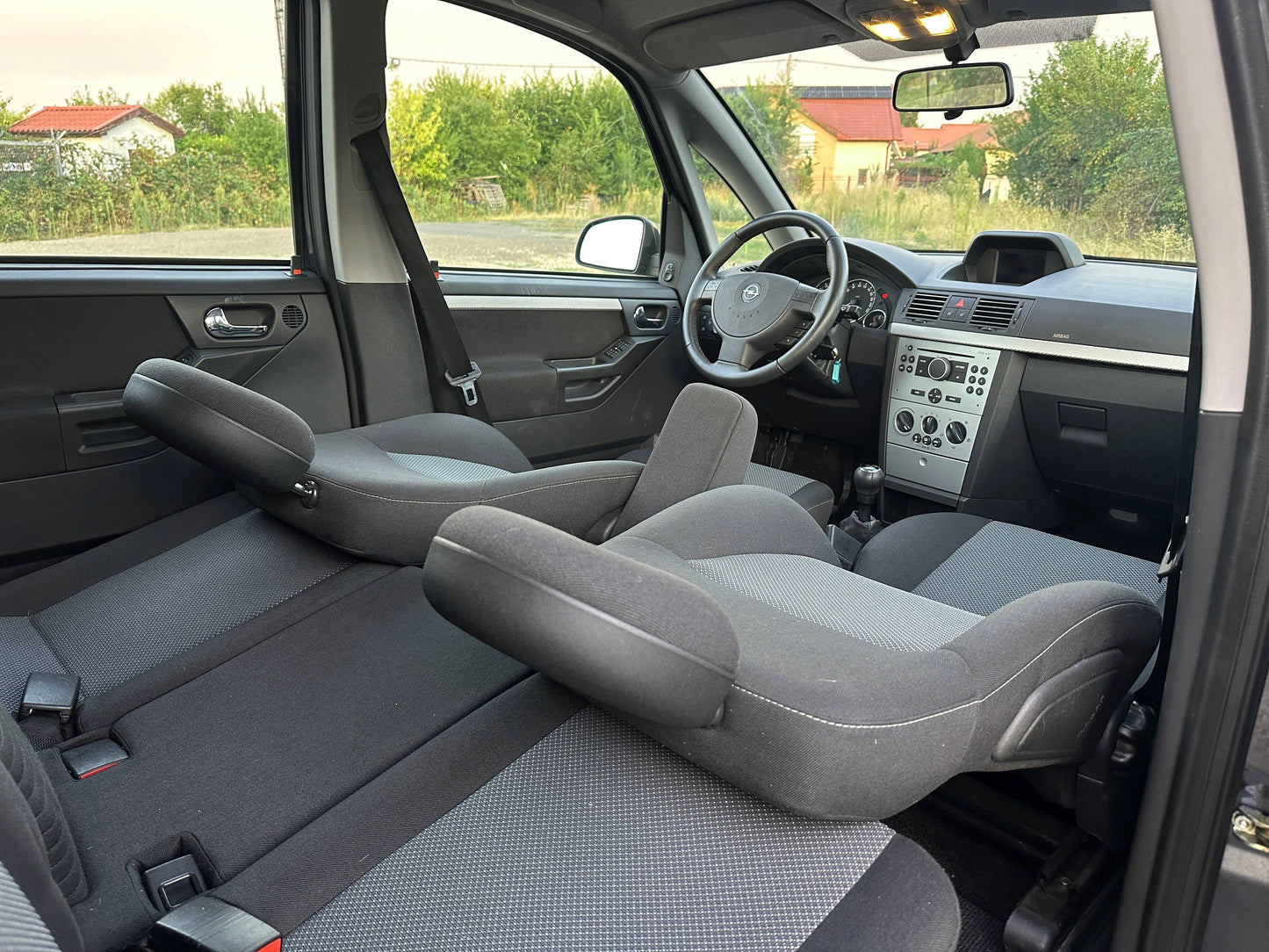 Opel Meriva A 1.6i • 2009 • Benzină • 105 CP • Euro 4 • Rate fixe • Garanție • Livrare Gratuită