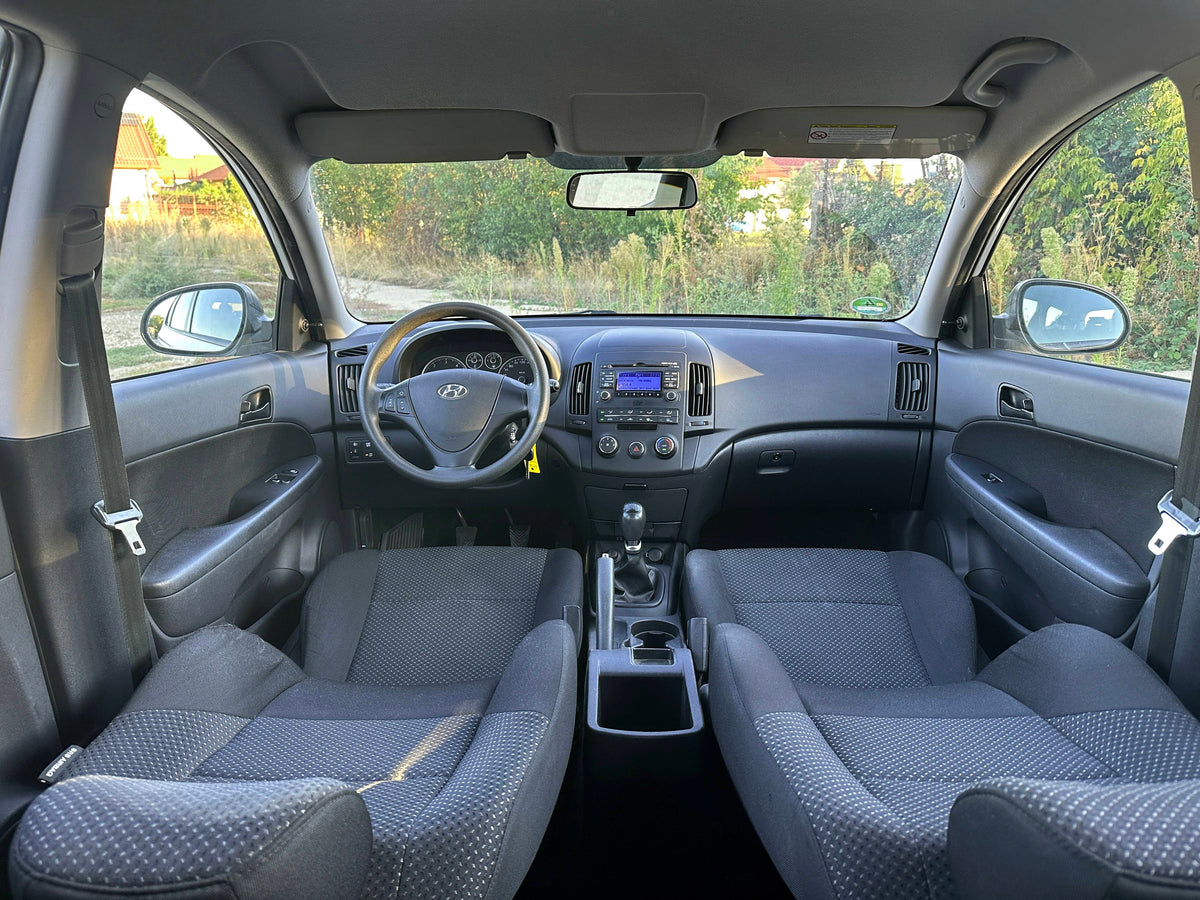 Hyundai i30 1.6 CRDI • 2011 • Diesel • 115 CP • Euro 5 • Rate fixe • Garanție • Livrare Gratuită
