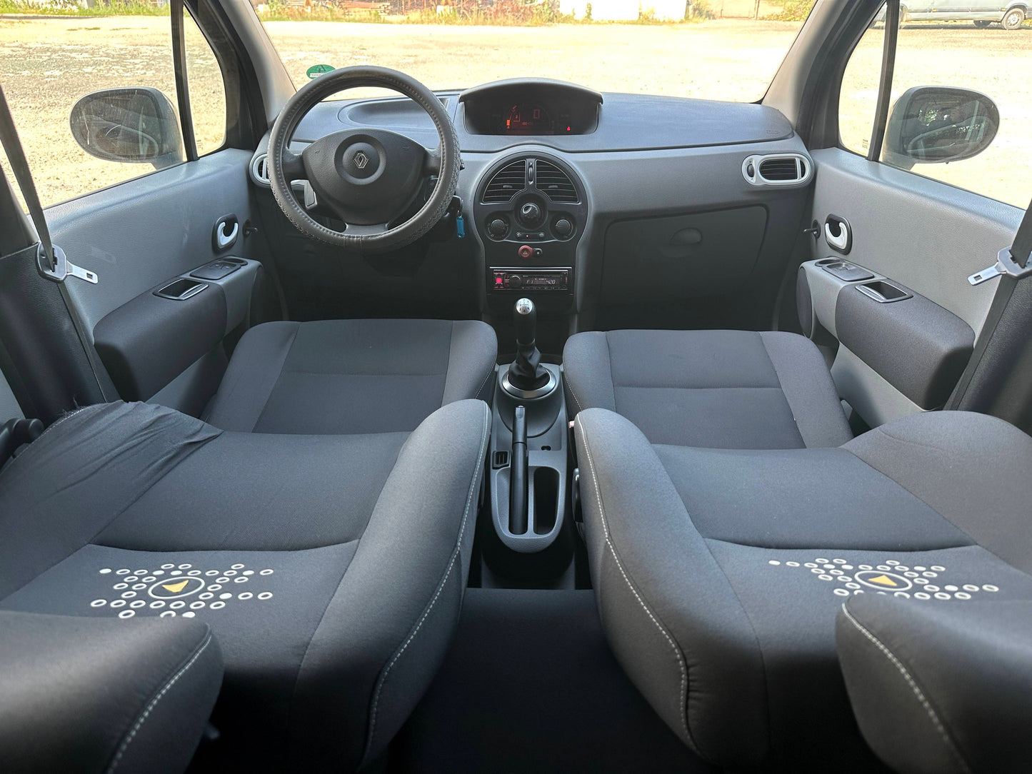 Renault Modus 1.2 Night&Day • 2012 • Benzină • 75 CP • Euro 5