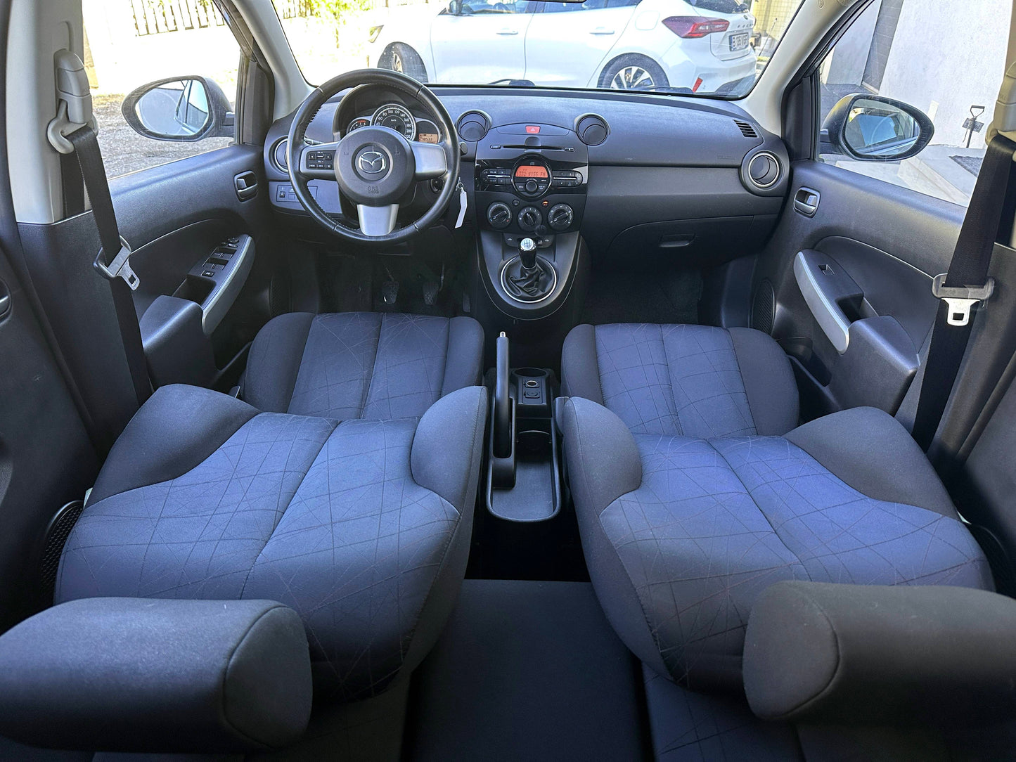 Mazda 2 1.6D 95 CP | 2011 EURO 5 | RATE | Garantie | Livrare GRATUITĂ