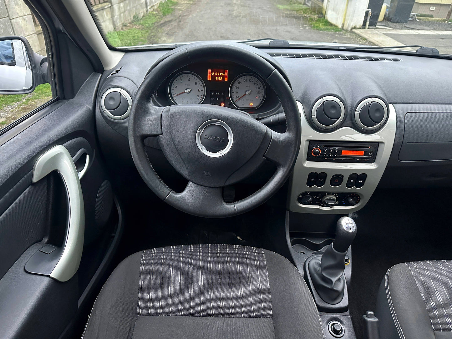 Dacia Sandero 1.2i 75 CP | 2011 EURO 5 | RATE | Garanție | Livrare GRATUITĂ