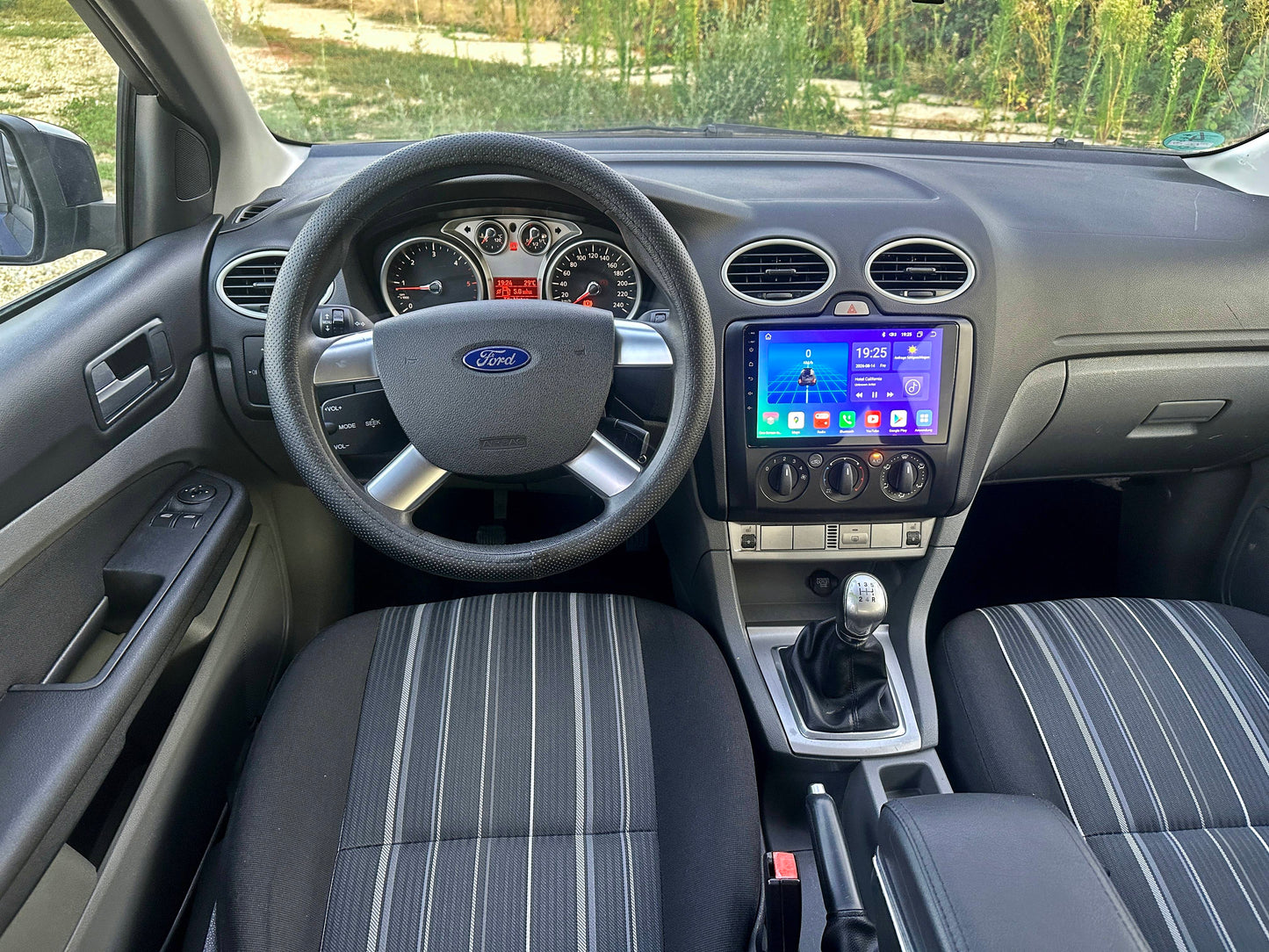 Ford Focus 1.6 TDCI • 2011 • Diesel • 110 CP • Euro 5 • Rate fixe • Garanție • Livrare Gratuită