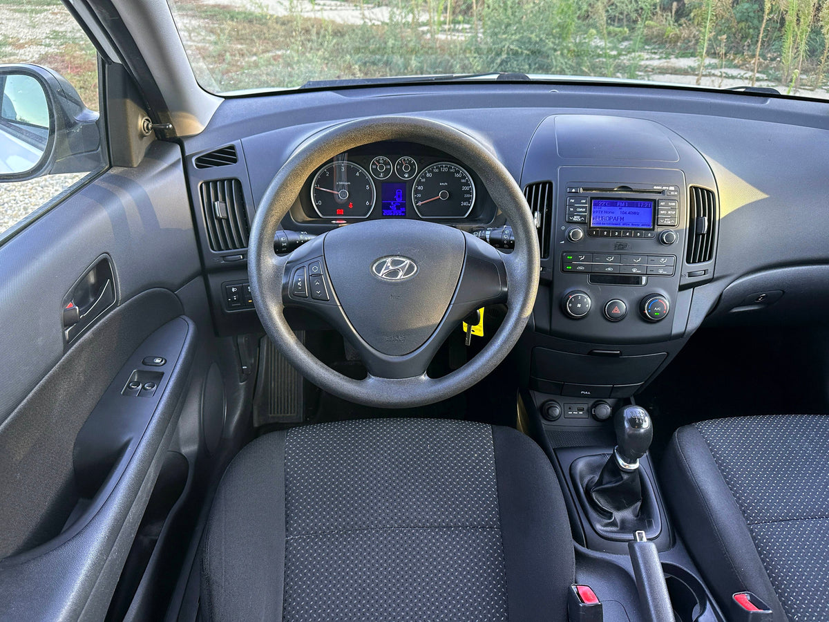 Hyundai i30 1.6 CRDI • 2011 • Diesel • 115 CP • Euro 5 • Rate fixe • Garanție • Livrare Gratuită